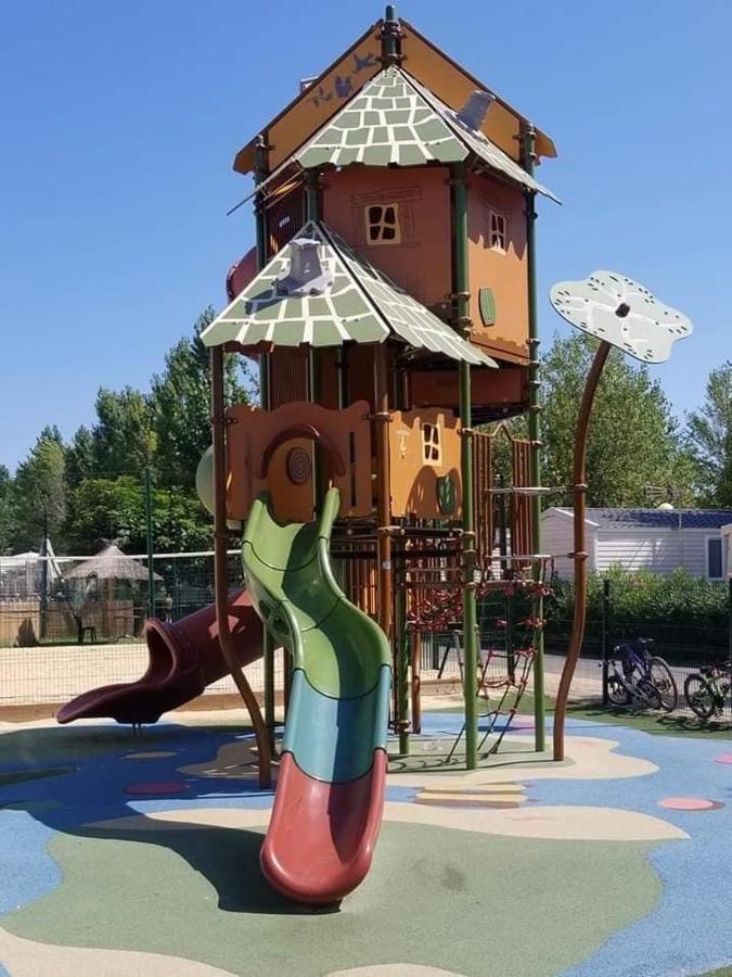 Mobilhome 4 Ca61 Vias Zewnętrze zdjęcie
